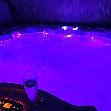 Du Faye Avec Jacuzzi Prive